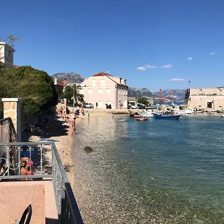 公寓 Private Corner Trogir Split *